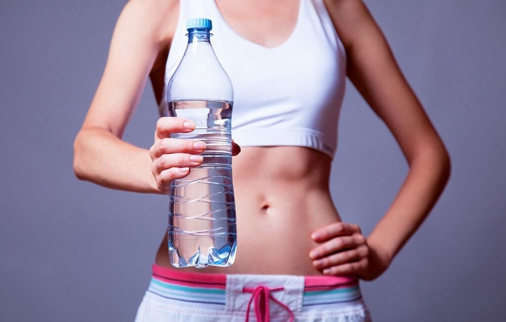 To lose weight effectively, you need to consume enough water